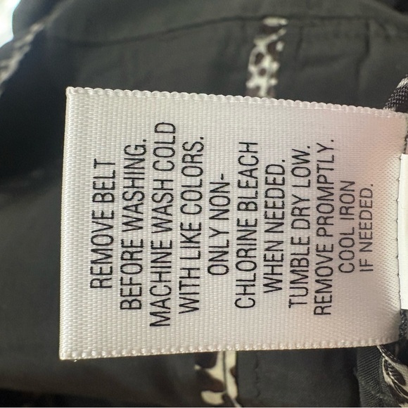 Dana Buchman Olive Green Jacket - Picture 6 of 6